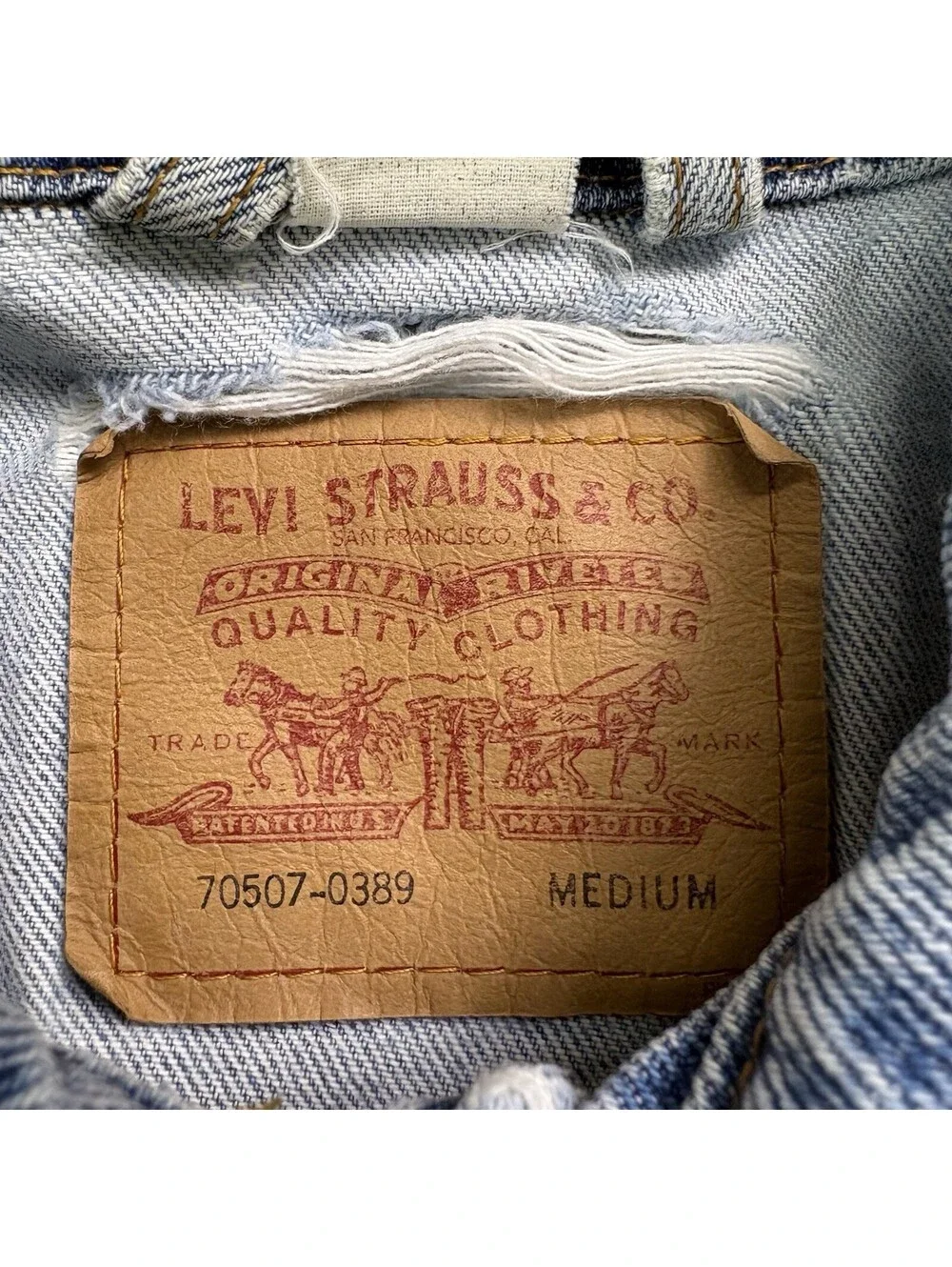 Vintage 90s Levi’s Type 3 Denim Jean Trucker Jacket Size Medium Distressed 70507